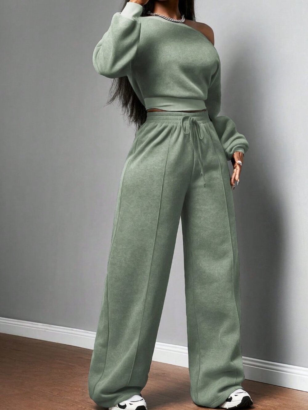 Green Casual Women's Elegant Lounge 2-Piece Set - Picture 3 of 6